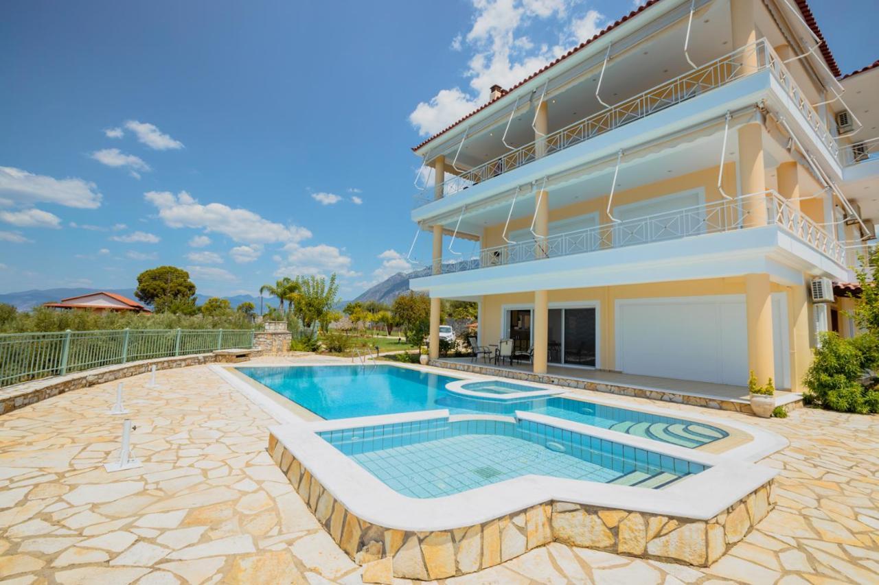Cleopatra'S House Apartment Kalamata Bagian luar foto
