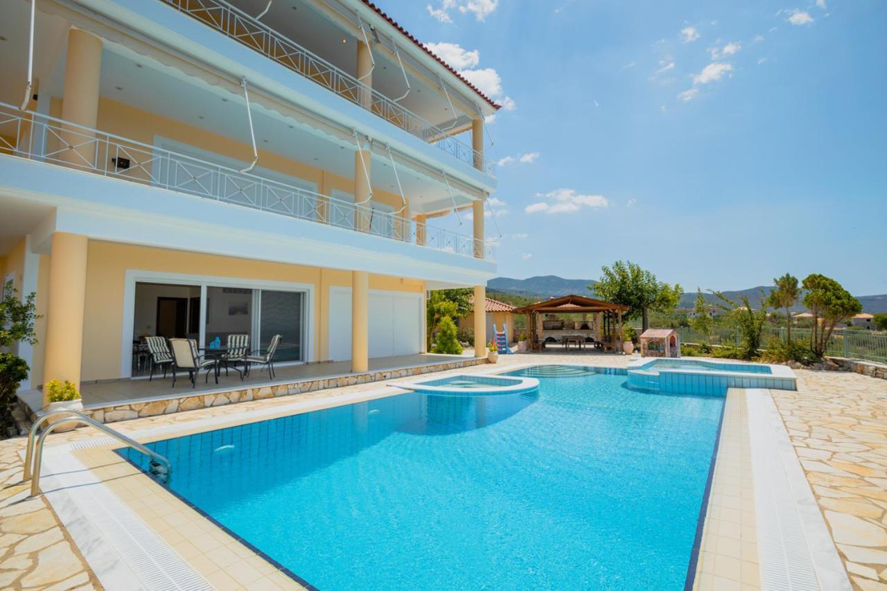 Cleopatra'S House Apartment Kalamata Bagian luar foto